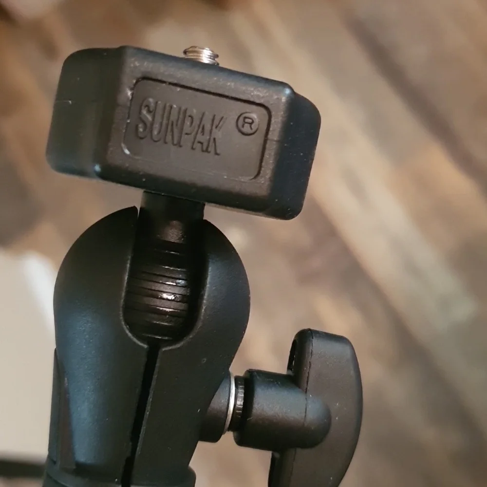 N/A adjustable tripod